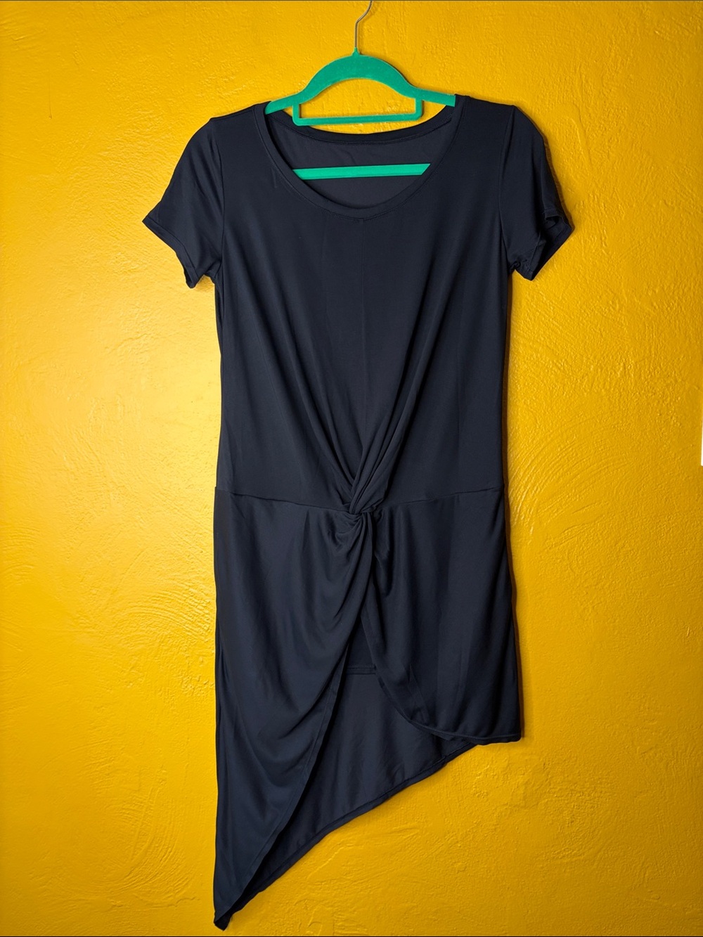 HALARA NWT Black Asymmetrical Front Knot Dress Black XS, Criss Cross Knot Front.